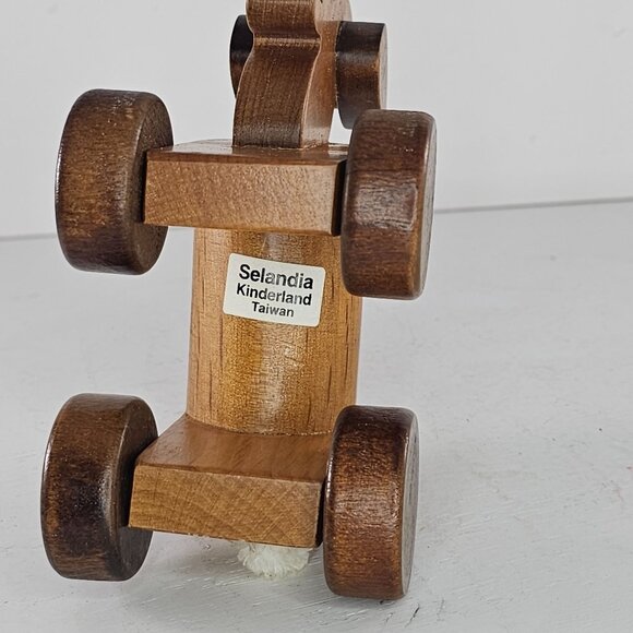 Classic Wooden Goat Pull Toy W/ Wheels Kids Play Collection Selandia Kinderland - Picture 5 of 8